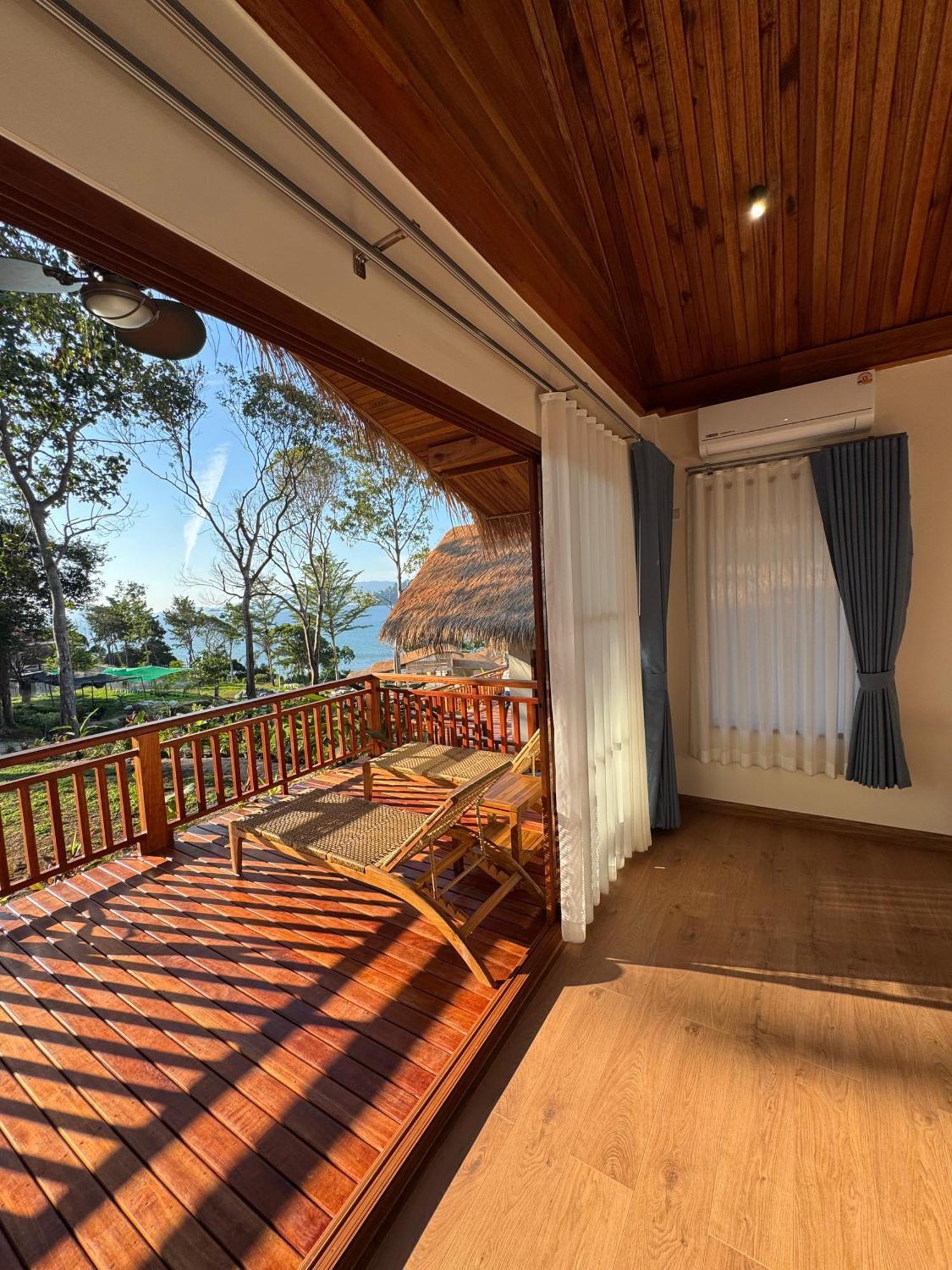 Ten Moons Sunset Villas Koh Lipe Exterior photo