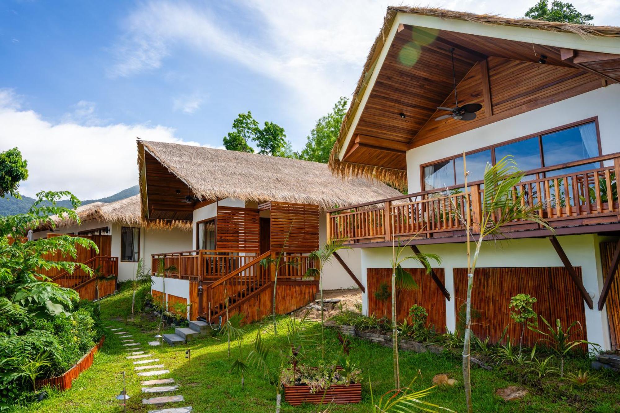 Ten Moons Sunset Villas Koh Lipe Exterior photo
